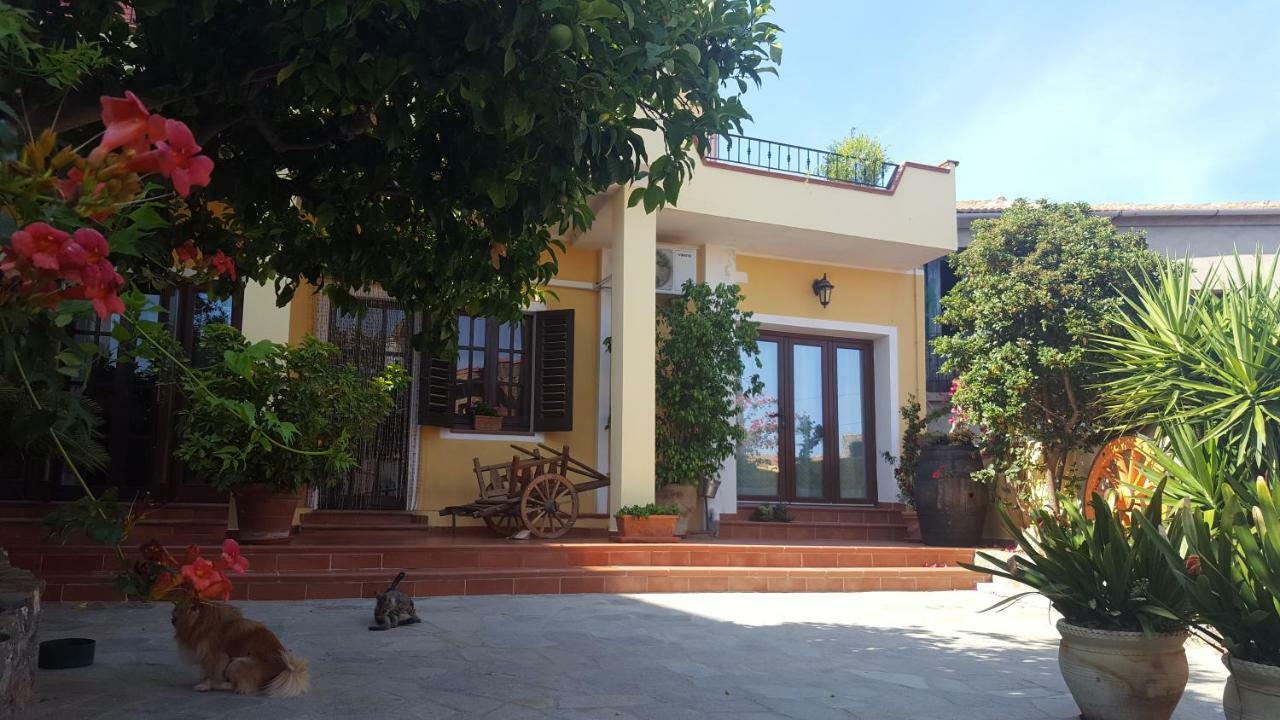 Bed and Breakfast Su Carreri à Armungia Extérieur photo